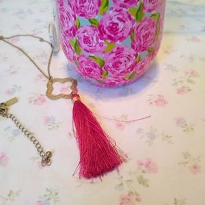 Canvas brand necklace with rosy-pink tassel and clover